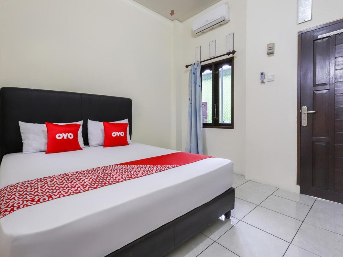 Oyo 3830 Dfarys Gh Syariah Hotel Balikpapan  Exterior photo